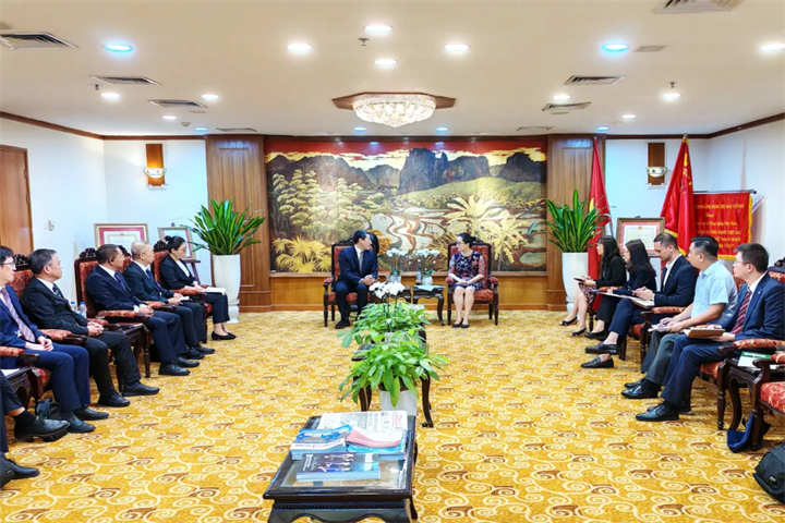 1832987252762988545.jpg 1832987252762988545.jpg